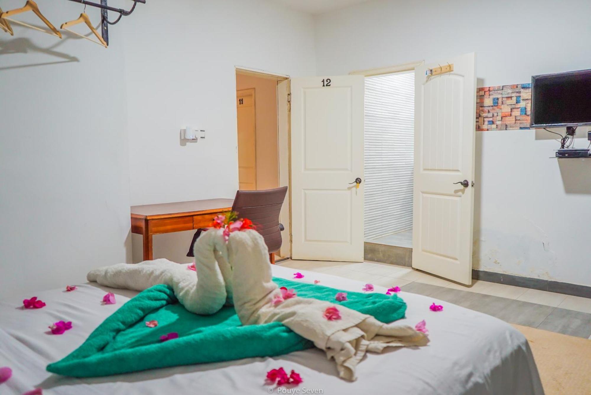 Mgm Apartments Gambia Kololi Ngoại thất bức ảnh